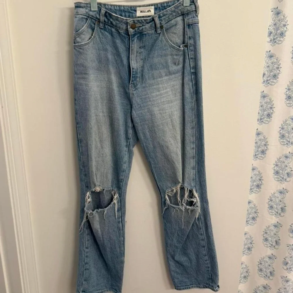 Rolla's high rise straight leg jeans in light wash size 28